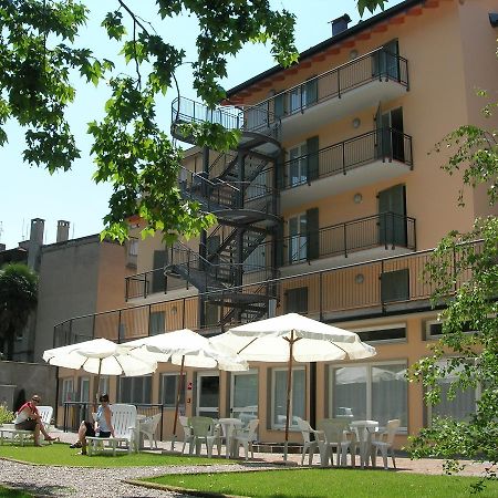 Ostello Citta Di Rovereto ロヴェレート エクステリア 写真